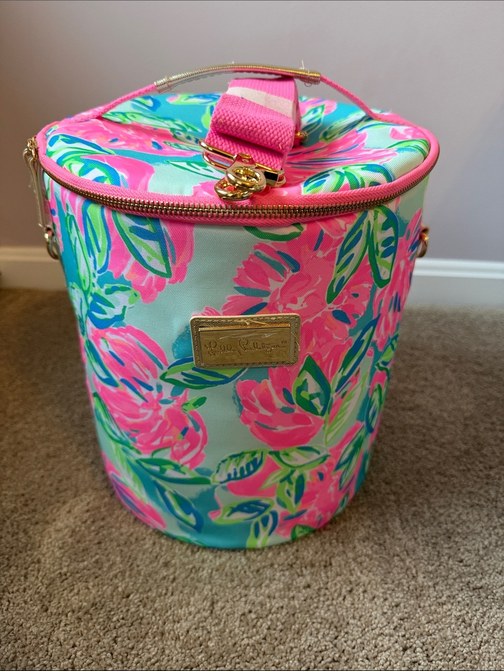 NWOT Lilly Pulitzer Insulated Soft Beach Cooler Totally Blossom - Picture 4 of 11